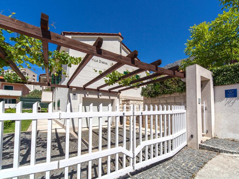 E7EBB79F8BCFF05316A05C60058D29CF