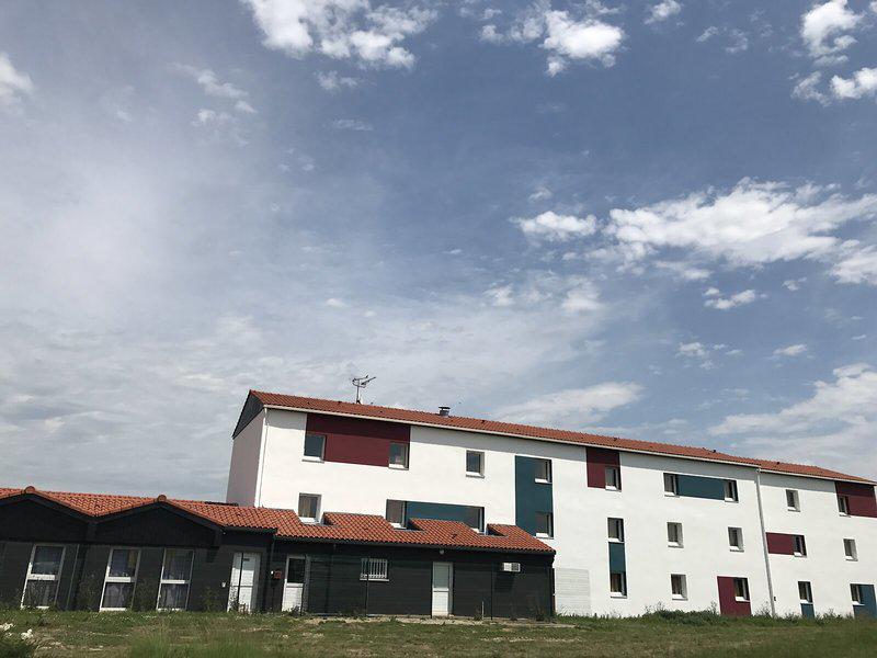 F6F7DEACB2A007B2B869A4F7F29EB772