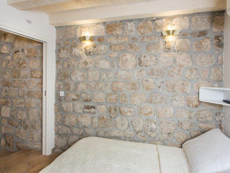 99EA0B422749BA887DED25094A340EE9