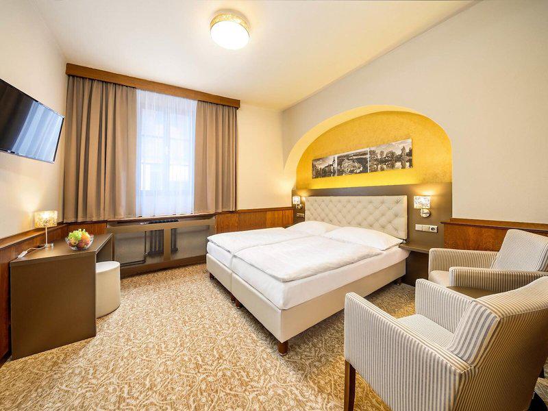 F667A26248F1B8090D595101F4FA582A