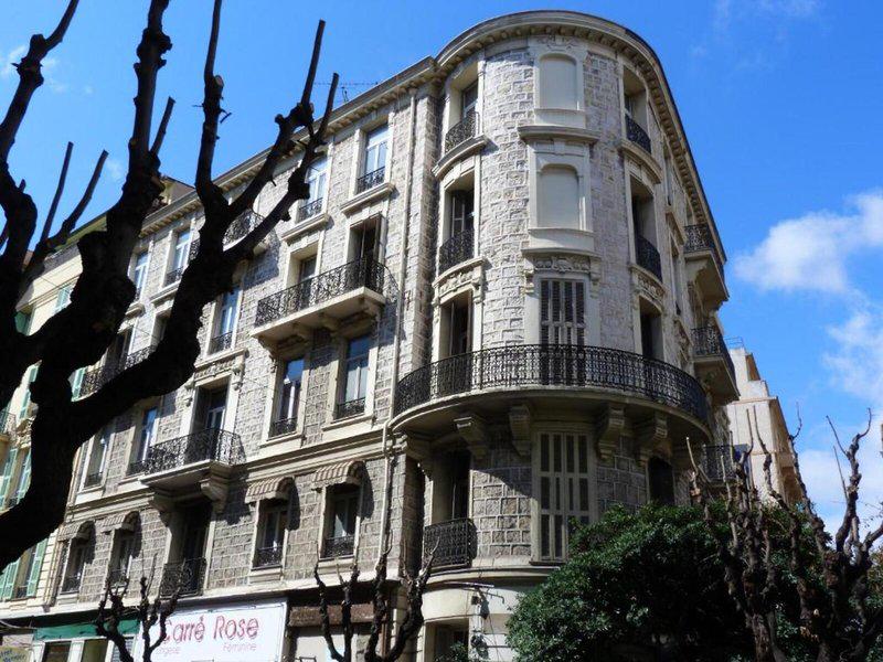 32D9E6AE8CAB3697C14AB3B52E6DDF39