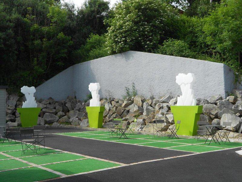 8B6CF4BE4B210C30DD8C3FBB3C9FE688