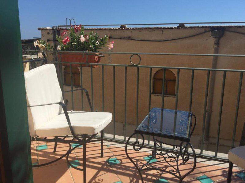 31F98C9392AE36466D10431603D72C94