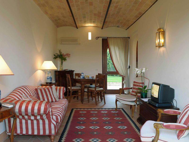 7AC8A912BAD44F063D64FDA942F90411