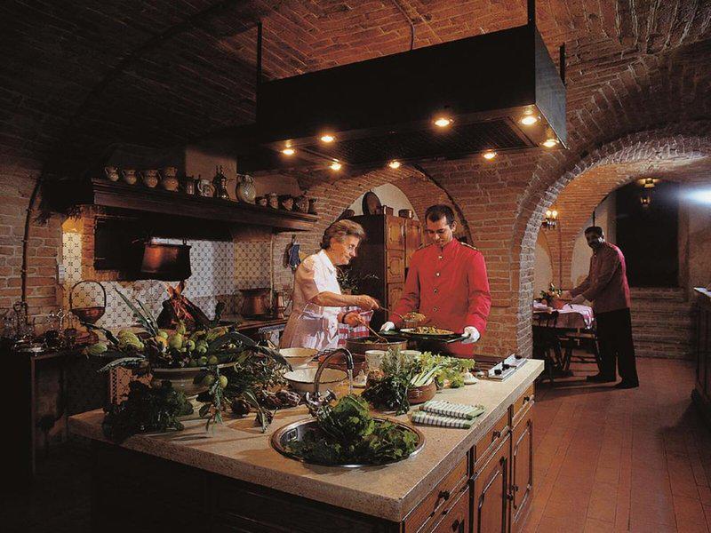 640DB11EB9C6221F567C400E0F8B1456