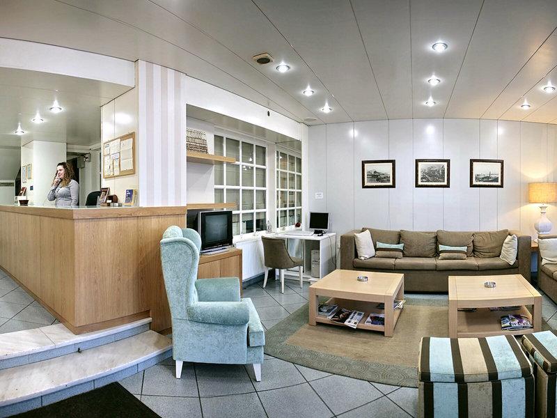 4DBB1189DA9CB6863C30120C9F78DEE4