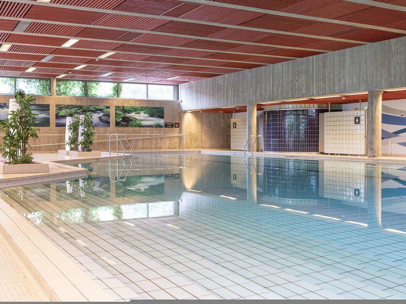 6775A59A2B494A7E3C58E965E1844D2D