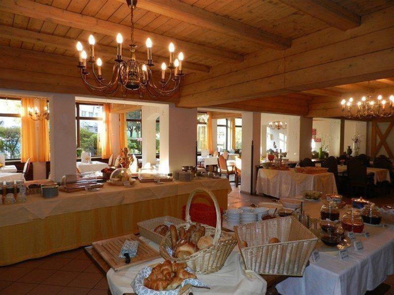 3008D262E8289A2C97F88A0320B37FC8