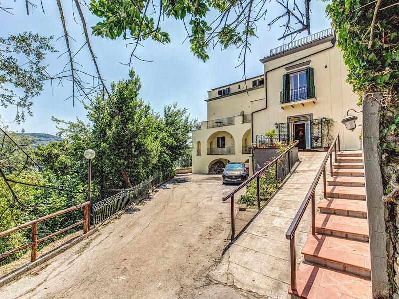 96DE6AFD3EE40611B50E97ED5EF182E5