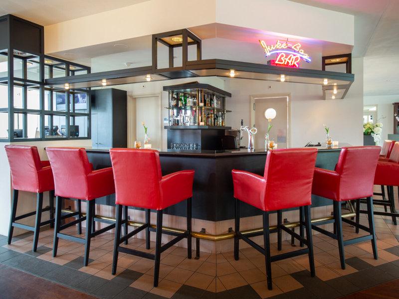 AE37E6A8B45AB93F9F879C2A39EA1533