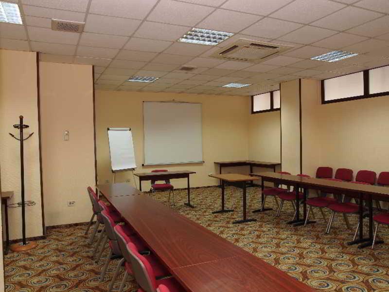 E4D8AC51A53AC9E0129F69999FBAF893