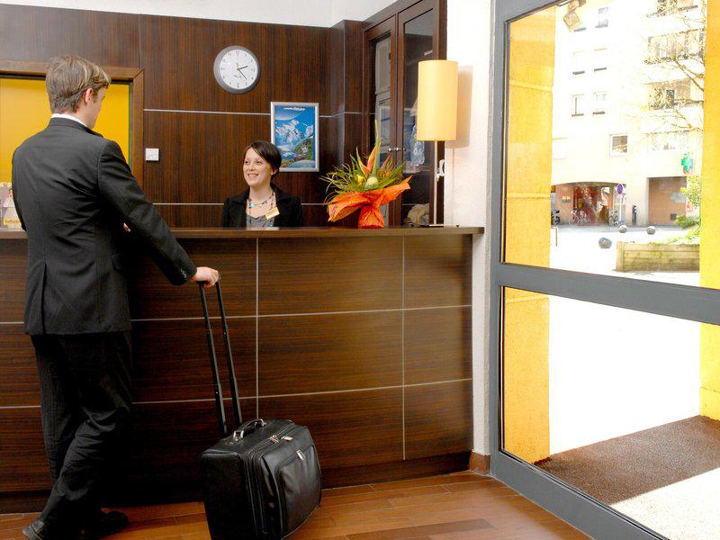 225EBAC15597A4D4F839E2D8B3FA6D6D