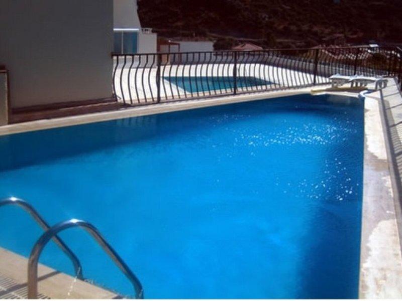 194CAF639FCB4824D9AF4571E2D6B362