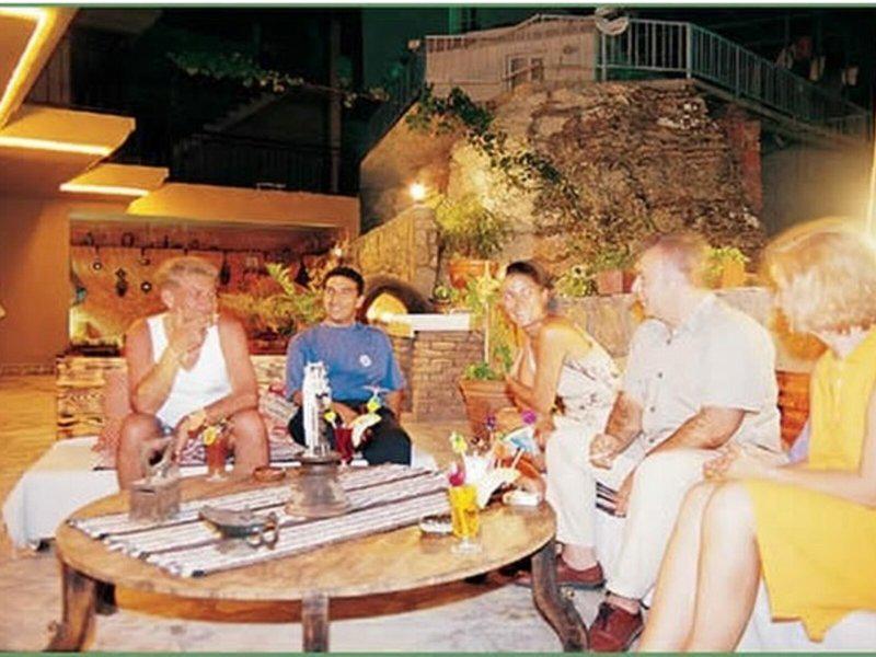 072FED707B7DFE180AF15BB3DDE0799E