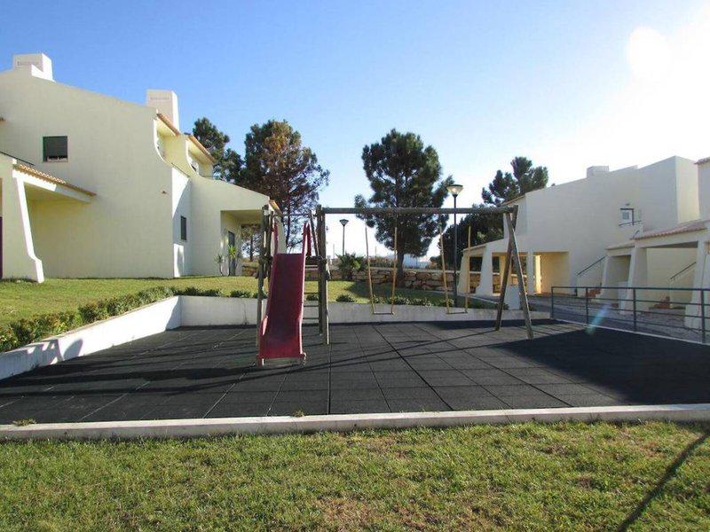 01F99917A50215A9DA39E85142855579