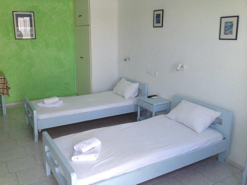 E1B0CB0AC016016FCFB1AD03B11751FE