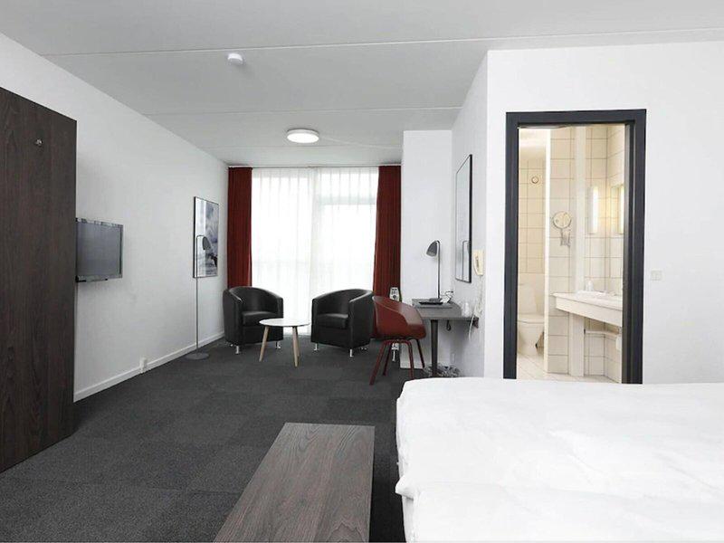 1F2E1289E8FE7F586953FF2C282E1F92