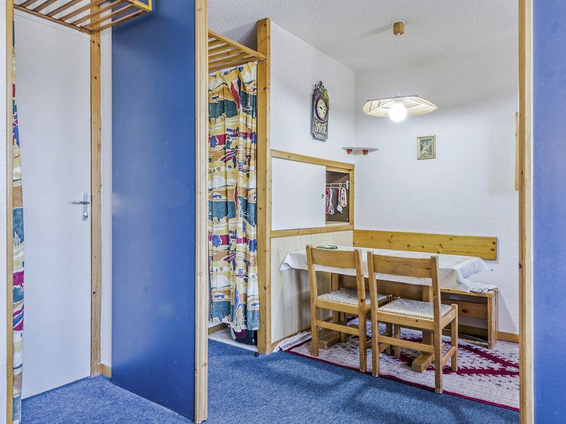 5F5D3388BBF540B864C0A1B68221053C