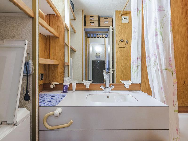 3EB7920B858F199871EB183F0D993B0F