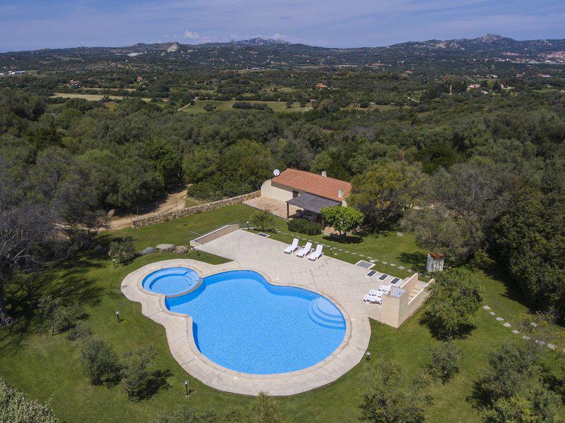 158304C5135624B8EAF7DF0E43354646