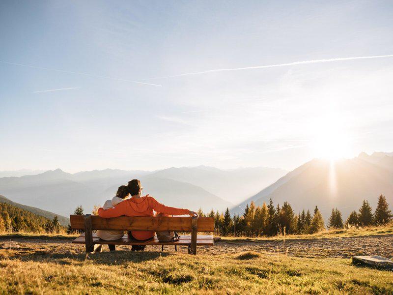 225CC340EA53362D9BE3A42F83F2987C