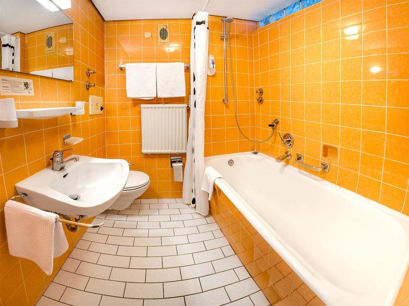 3FA230D3F44D300223337D4FB26D49AA