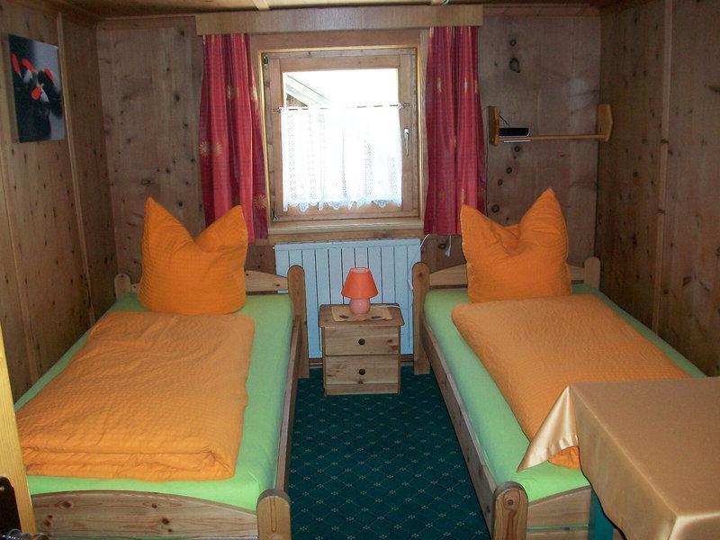 09E23238E1EEE1E35B33091A366D04AA