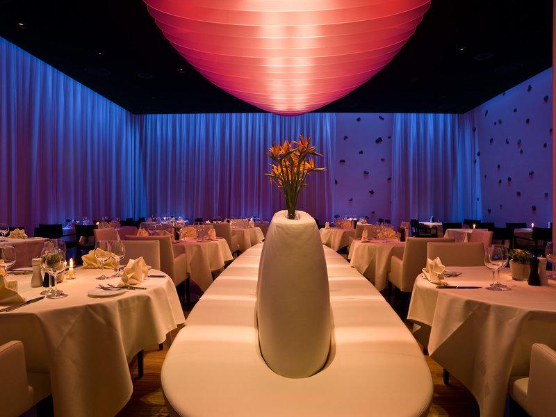 FF6C8F8EDEDECEB220657B6CBBDF1296