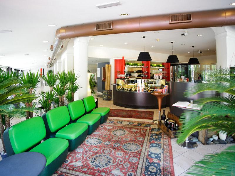 225F2A5CE3559B571CFC576088843CE2