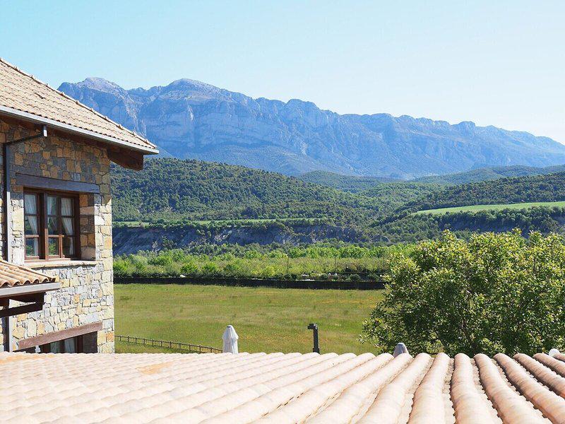 AB40EF26E1A5CE0108B8C07D0DAD6EDB