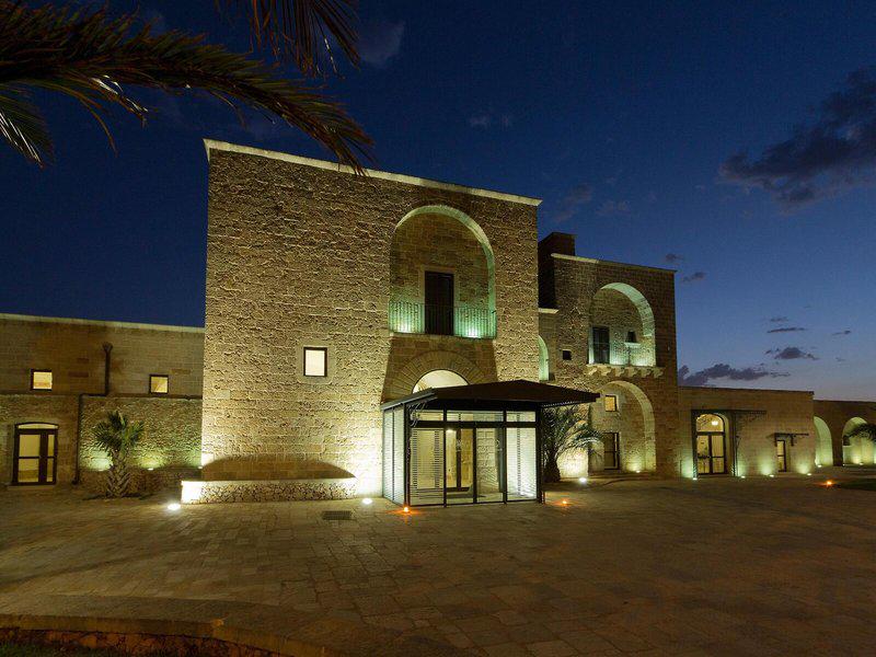 FD90B22698822A86336E89F2EC5D7AB9