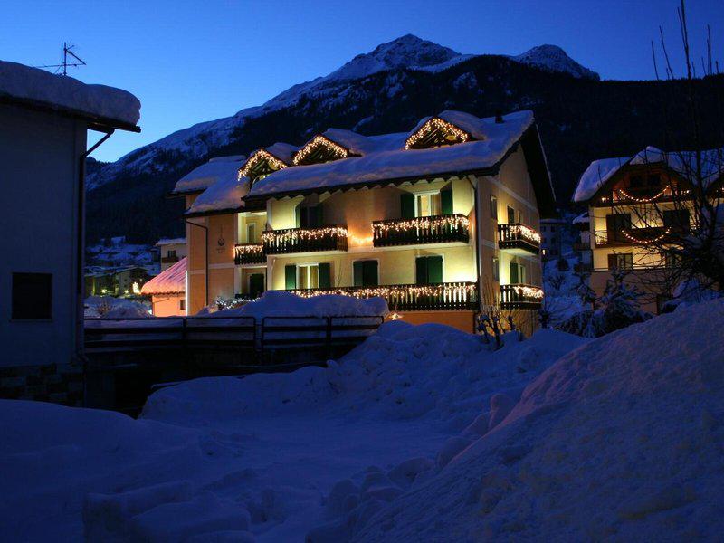 1976BB24D2836A9B3C941520365AA6AB