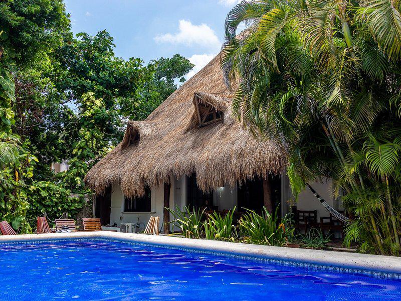 BE330411CDFC93CE8BAAC32894C4A358