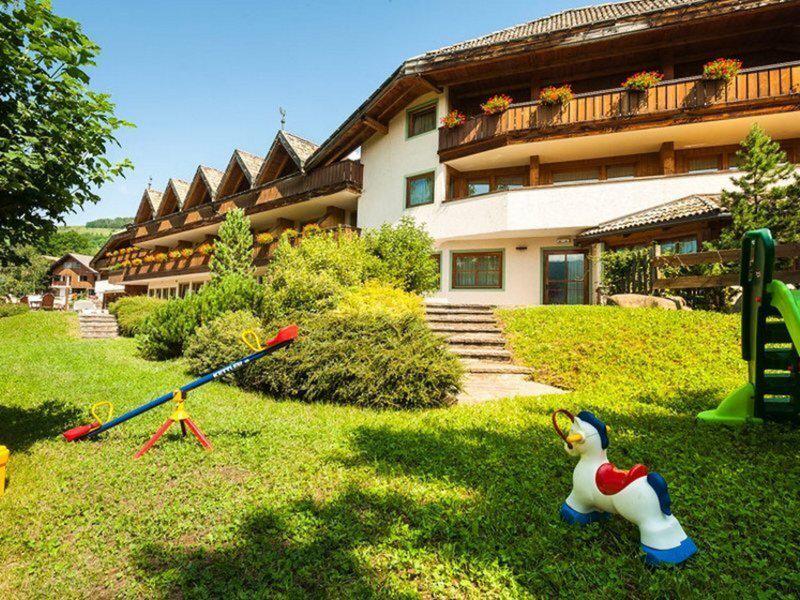 EA40D2A15B66BFC3DEA2952D5A898451