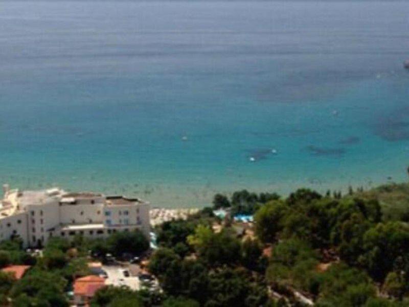 A83126B3F8A1F0F7C7085BB13CC3F153