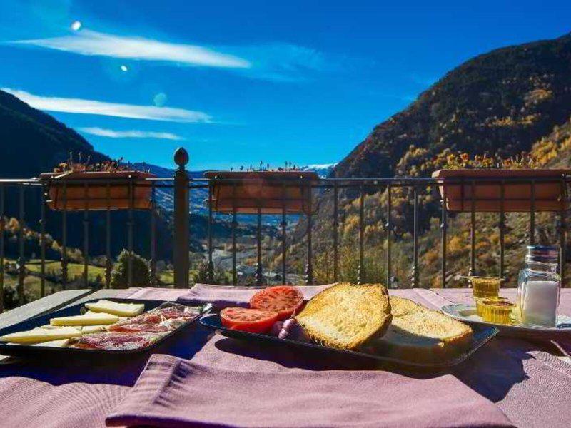 4CA2D6CC33EDE9DED38D9E72B1012266