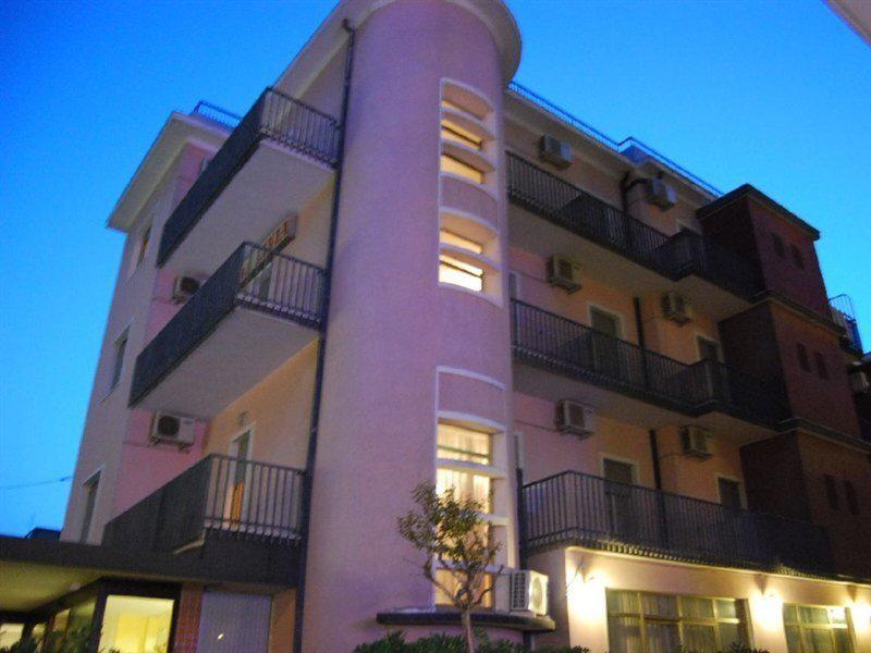 DF46A60951CD7ED2F74B247E23E5DBF4