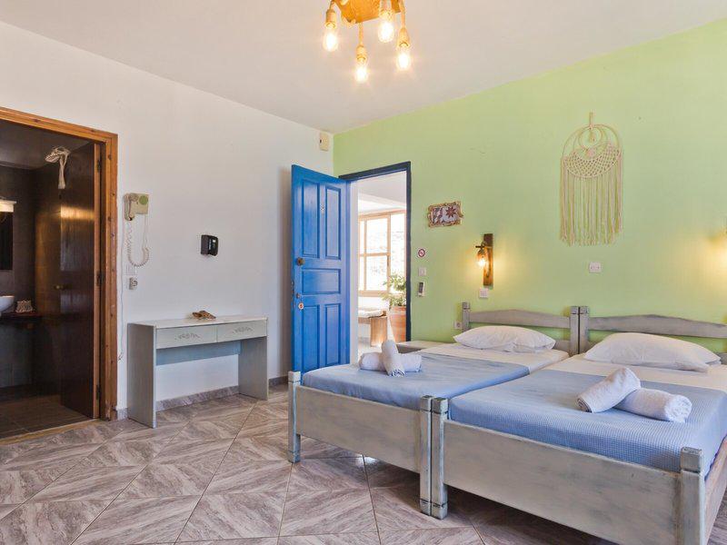 6B979160FCC0DFC4AFF46B930768AC11