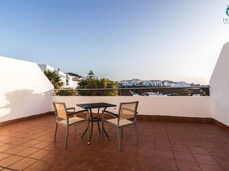 A77677B32D304E34E7EE28757F9F0BA6