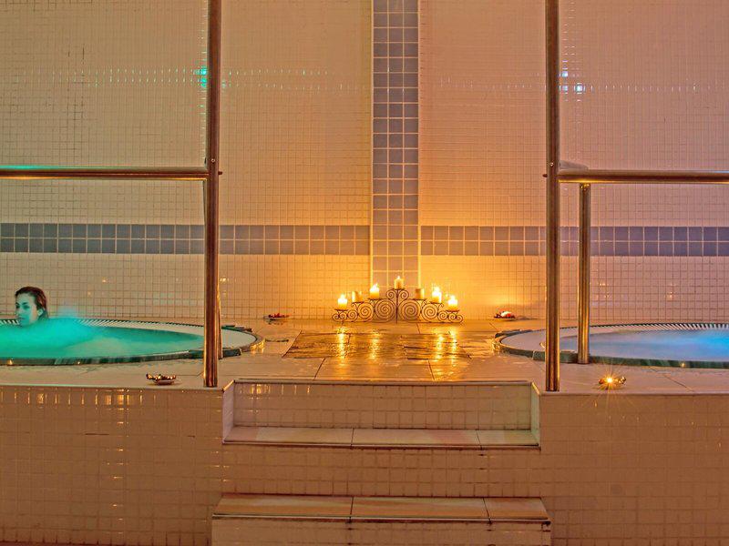 FD4DB083F2A5886DCCB14DBCA858208B