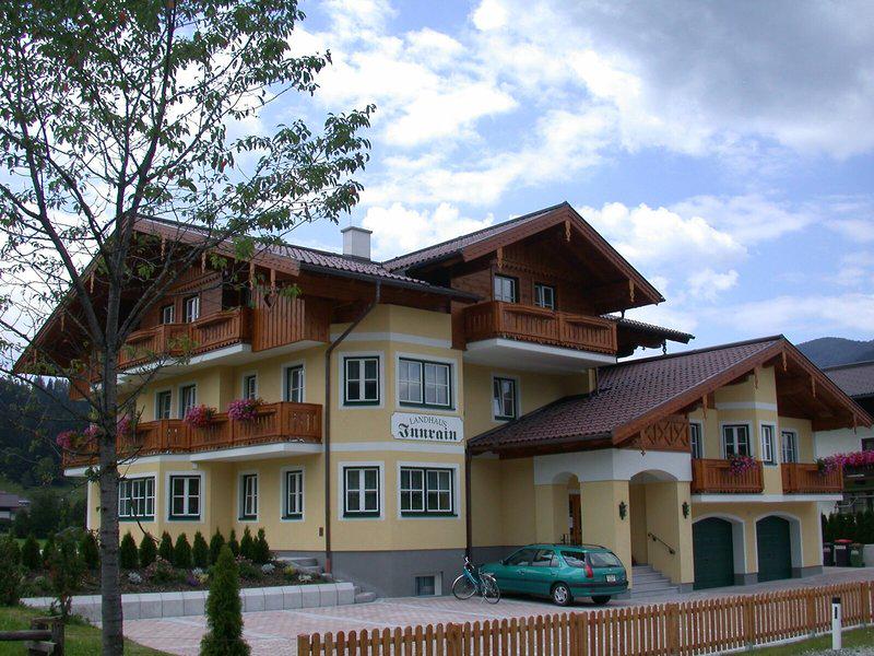 D676138551F7E141173C1ABE7DDBD45B