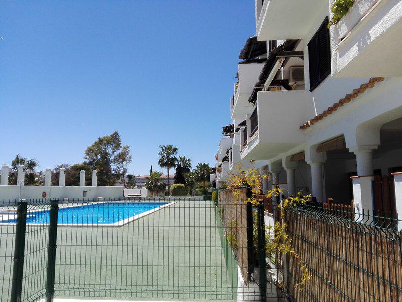 4050A94B1A6B7977CA980A62413107DB