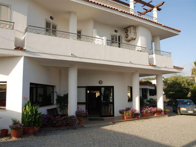 6399FCED32C600E35CEF21BD0DF6876B