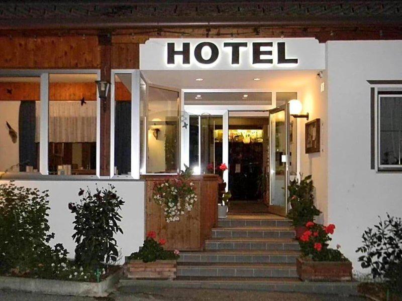 96D5BA3D1DC8D8CF41855AC2E5801EA4