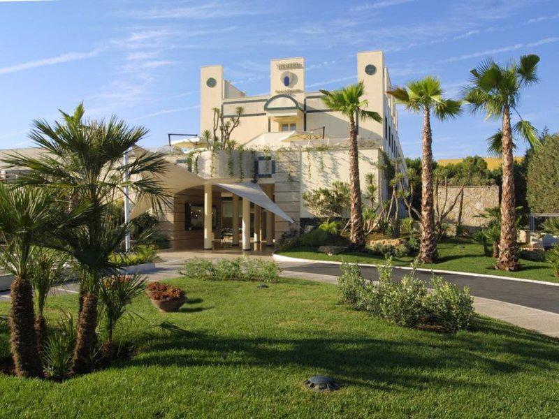 7160F5F1B4BE74F8F76BFFC157595ECB