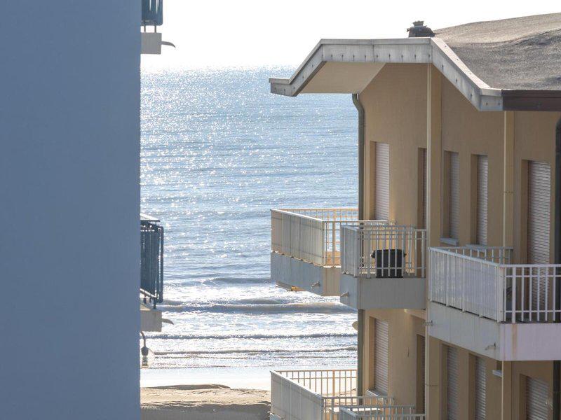 A2C1DA3C9EBFF56128151AA0471F0848