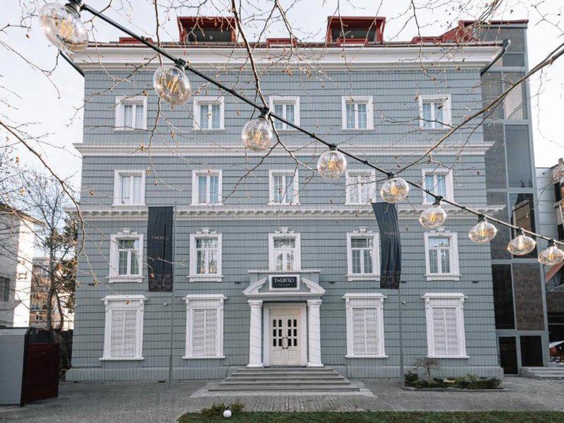 13752343551CDBB1B0D067CC5FF94ECE