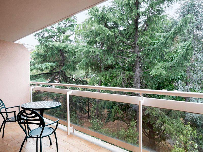 FDB2E7F29800C0FC3D8600E61CE02F74