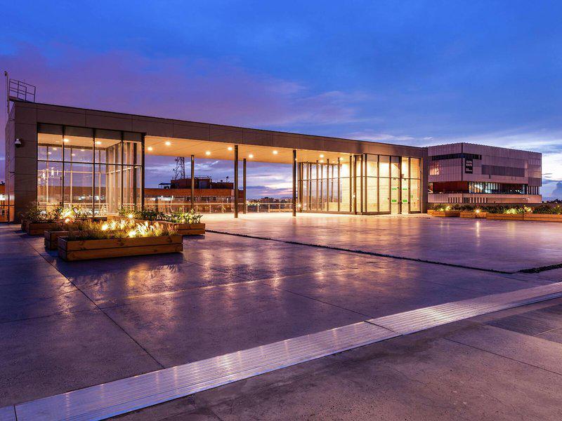 49950FF341BAA586E53BE390A4799F5C