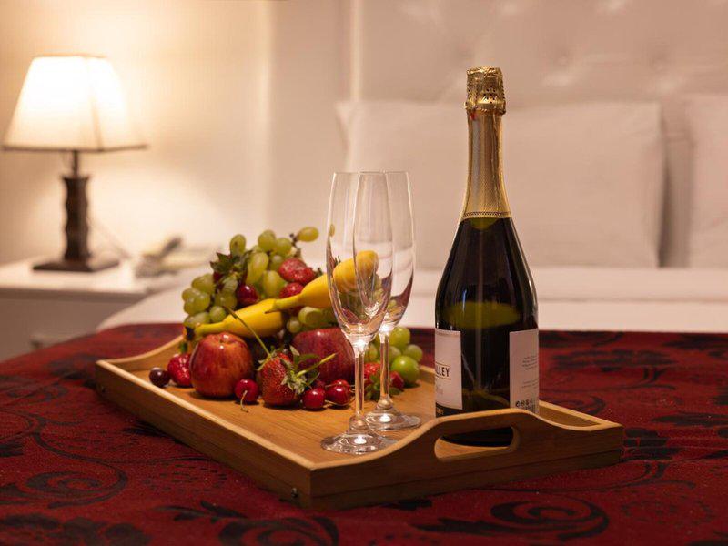 DF2E5C093218444310C905208AFBD56E